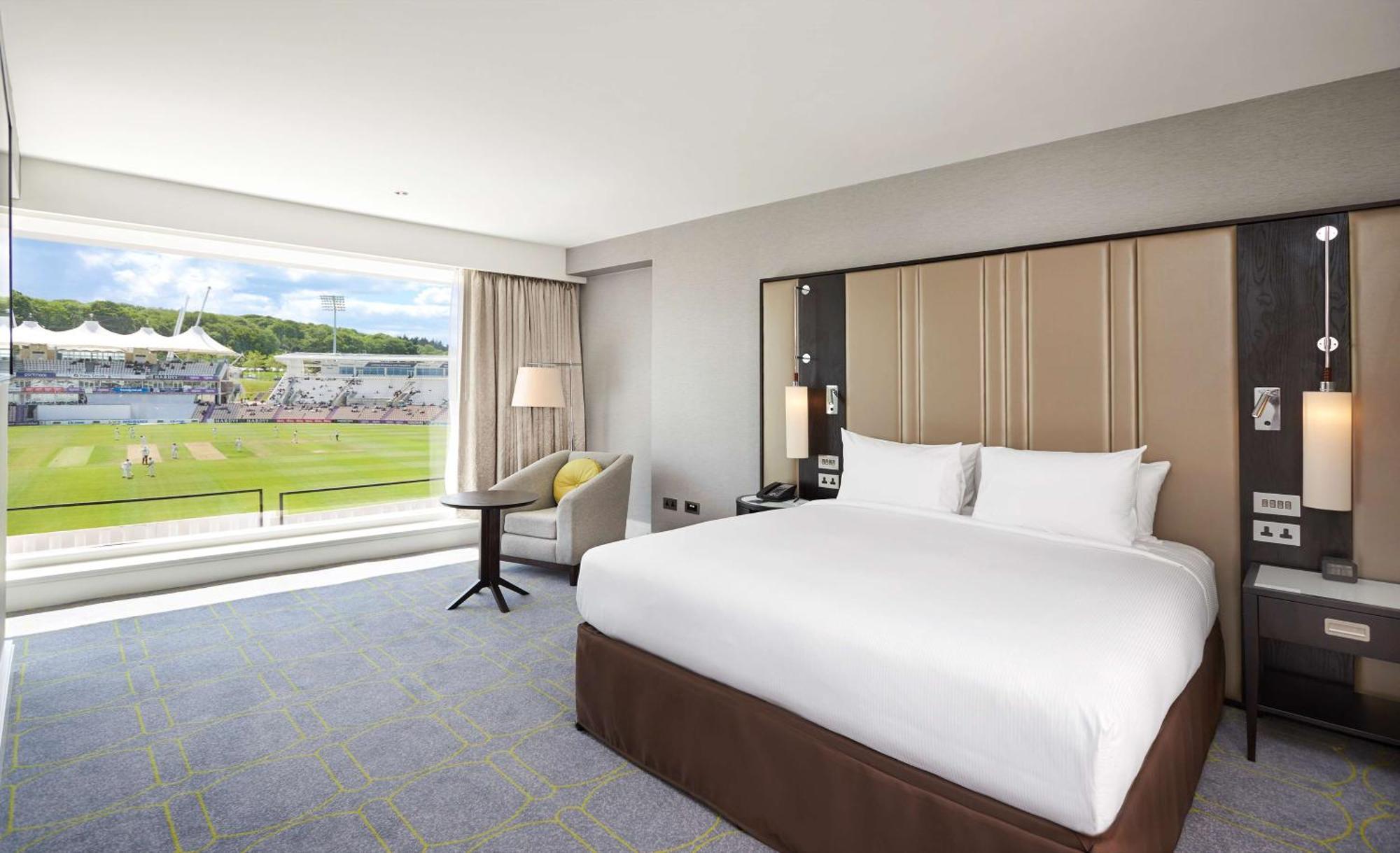 Hilton Southampton - Utilita Bowl Hotell Exteriör bild
